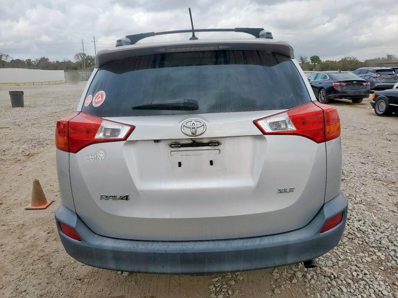 2015 TOYOTA RAV4