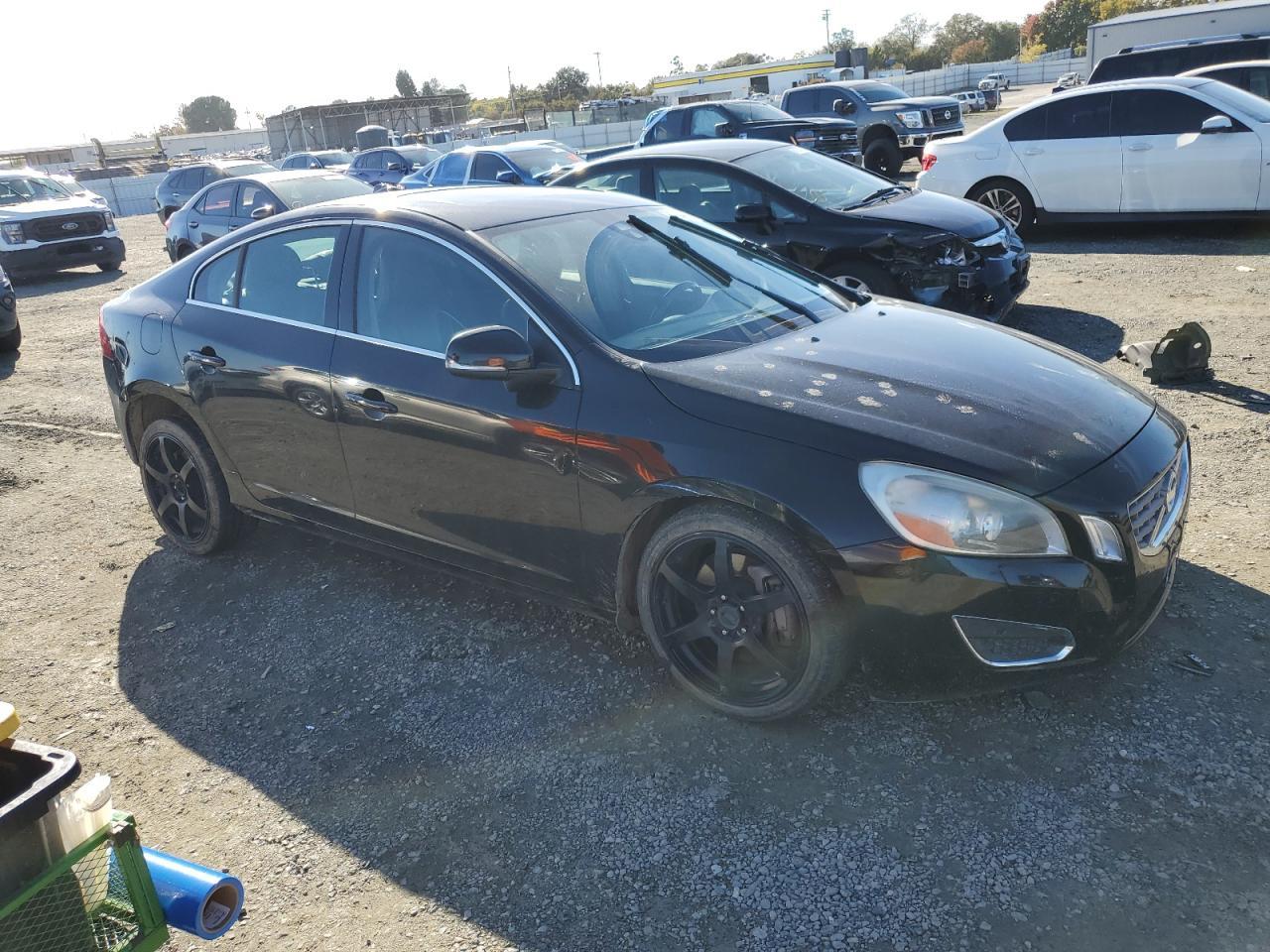 2013 VOLVO S60