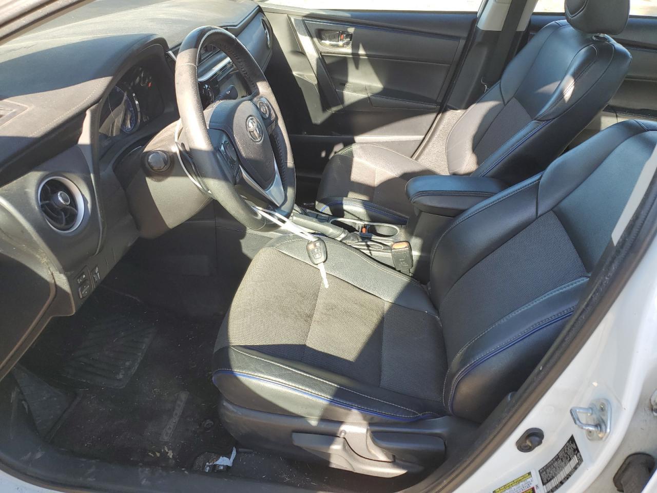 2017 TOYOTA COROLLA