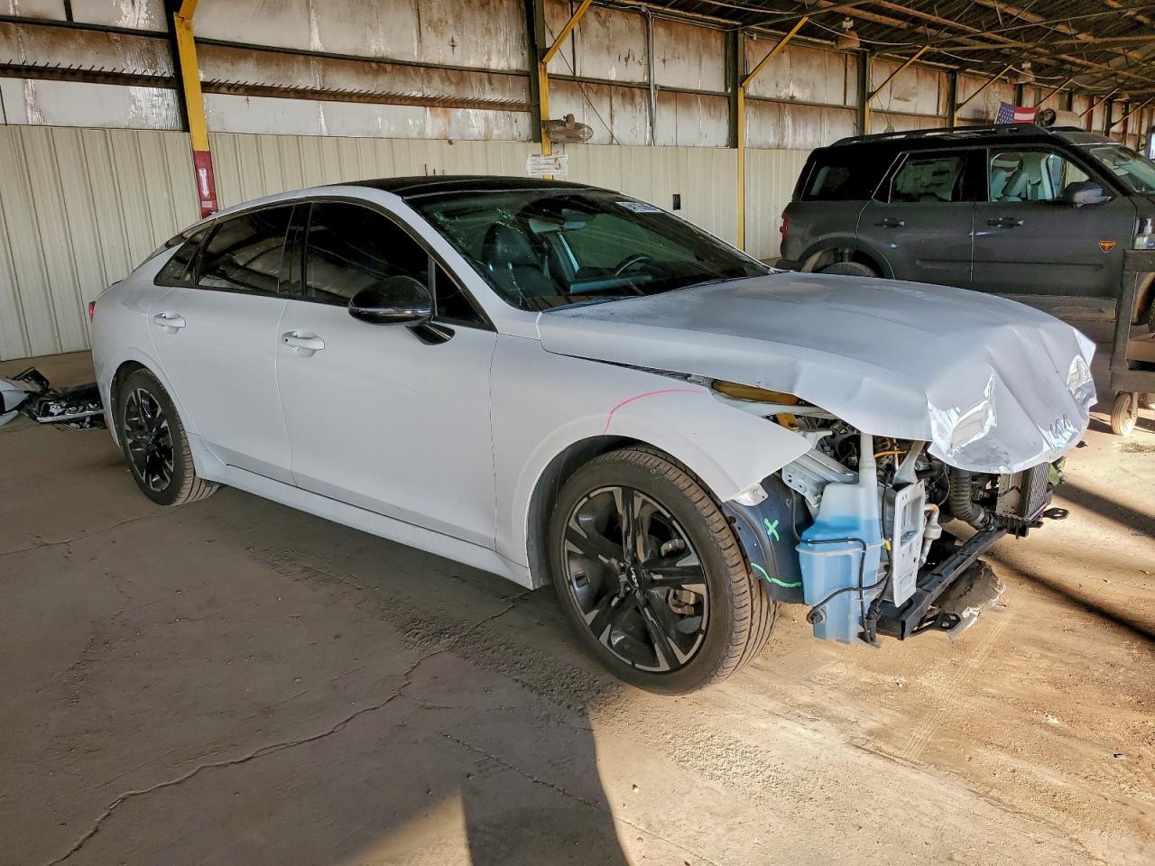 2022 KIA K5