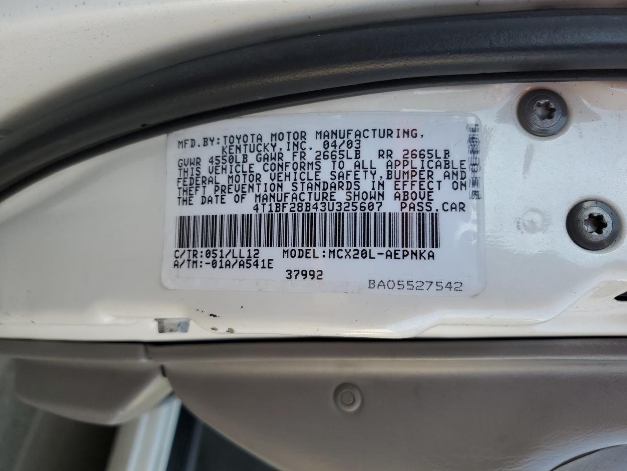 2003 TOYOTA Avalon