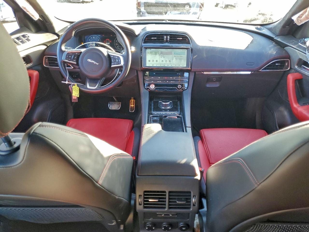 2020 JAGUAR F-Pace
