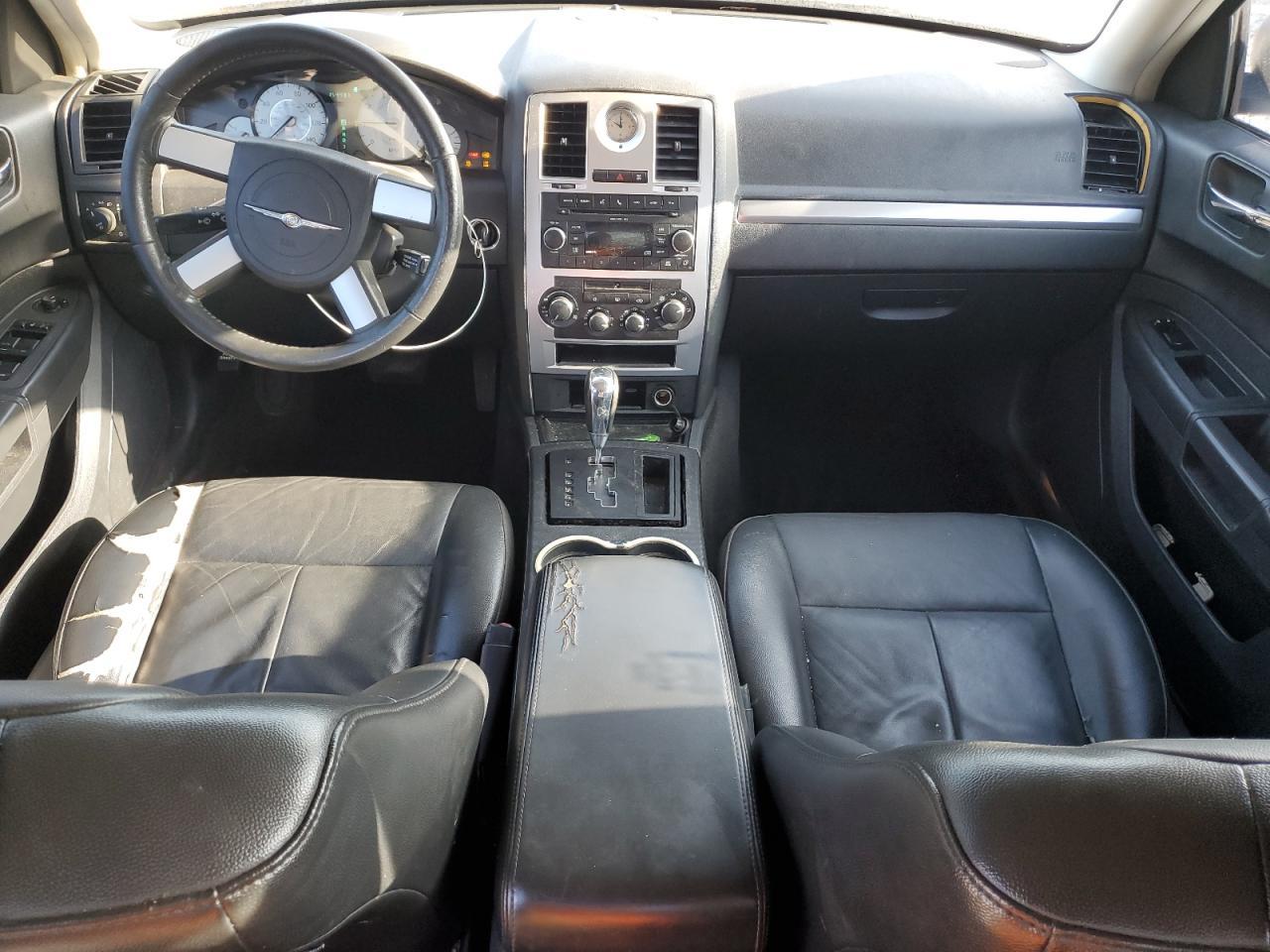 2010 CHRYSLER 300