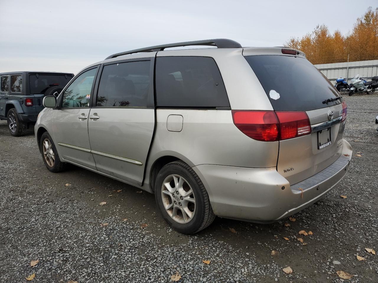 2005 TOYOTA SIENNA