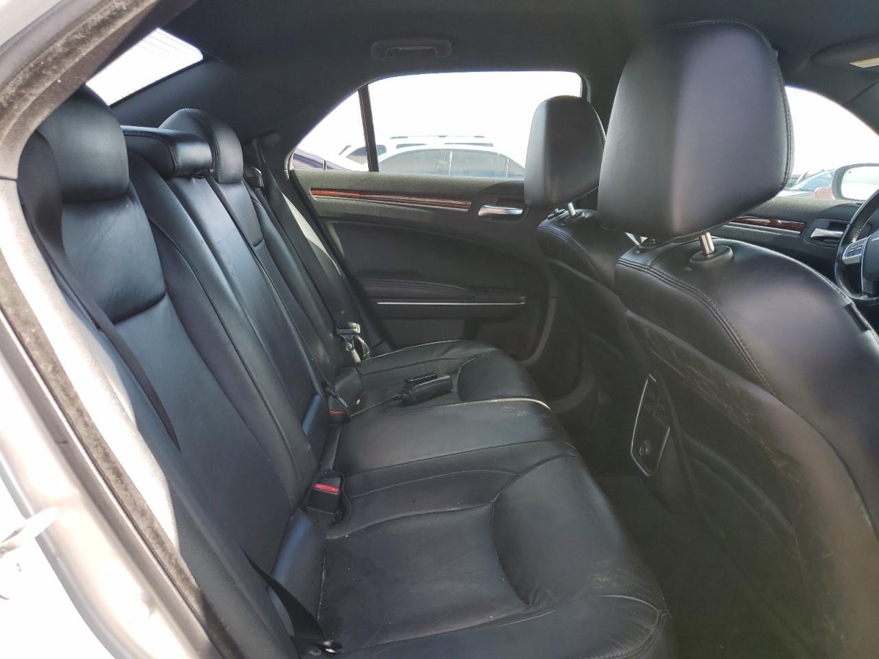 2012 CHRYSLER 300