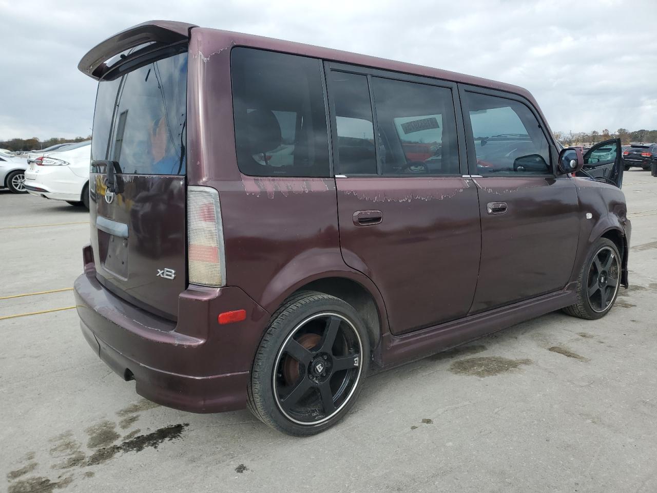 2005 TOYOTA SCION