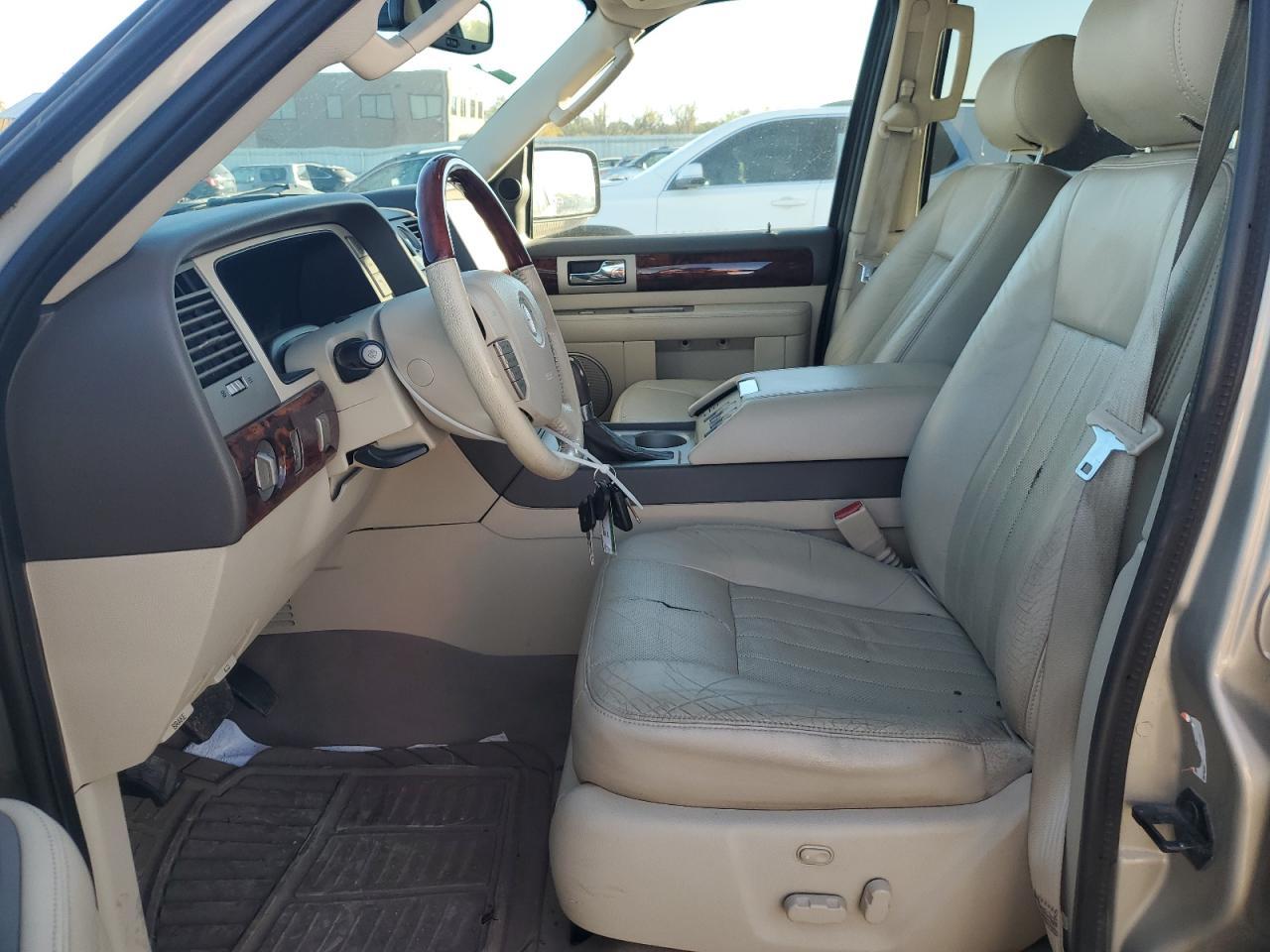 2004 LINCOLN Navigator