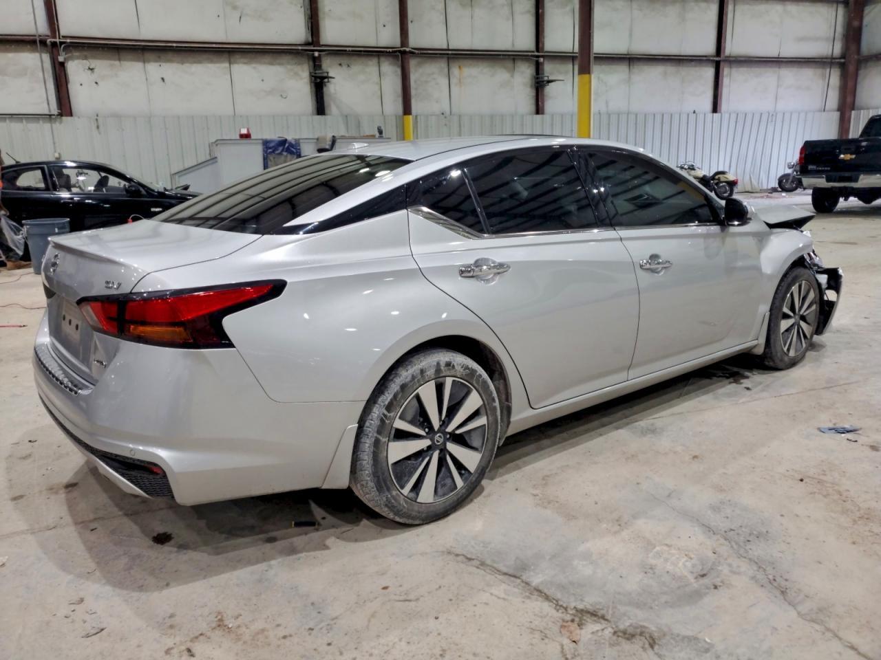 2019 NISSAN ALTIMA