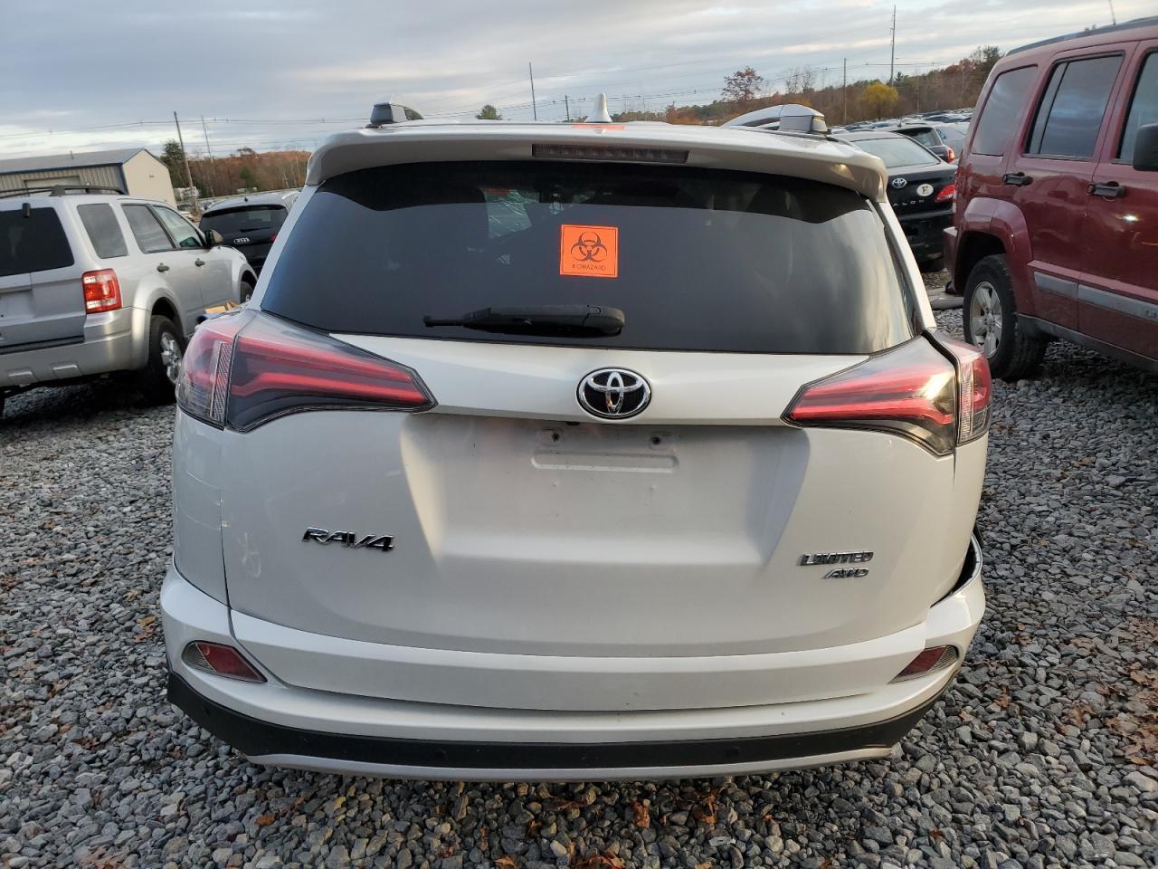 2016 TOYOTA RAV4