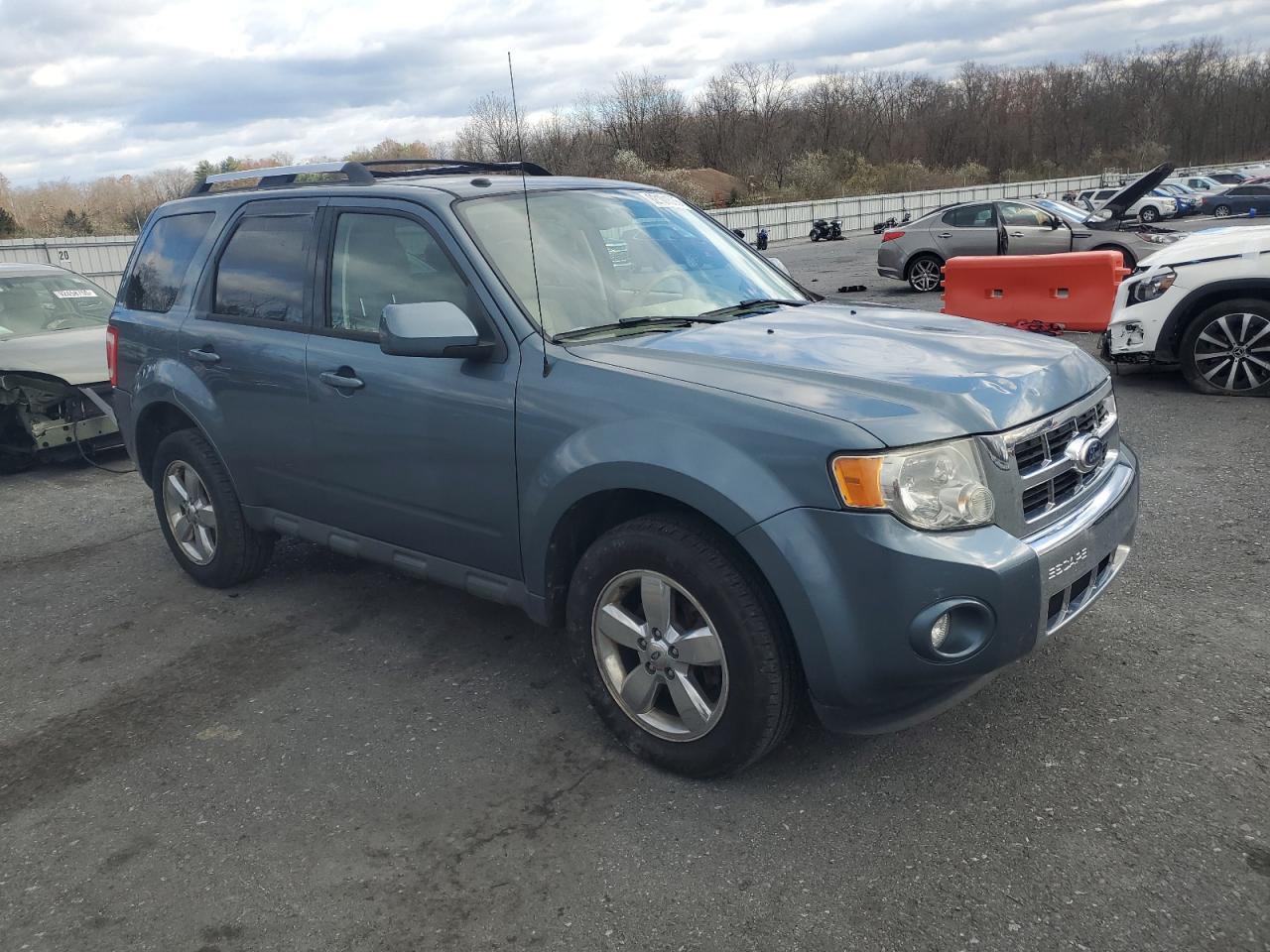 2011 FORD ESCAPE