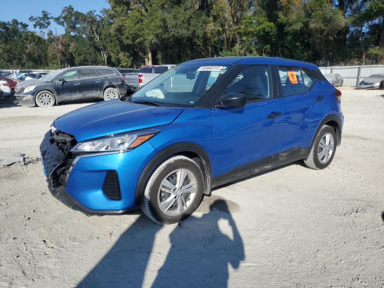 2025 NISSAN KICKS
