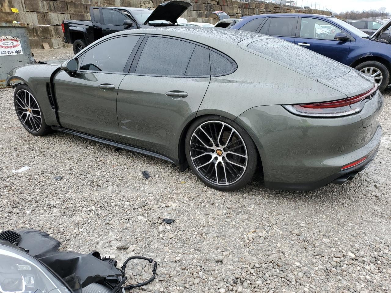 2023 PORSCHE Panamera