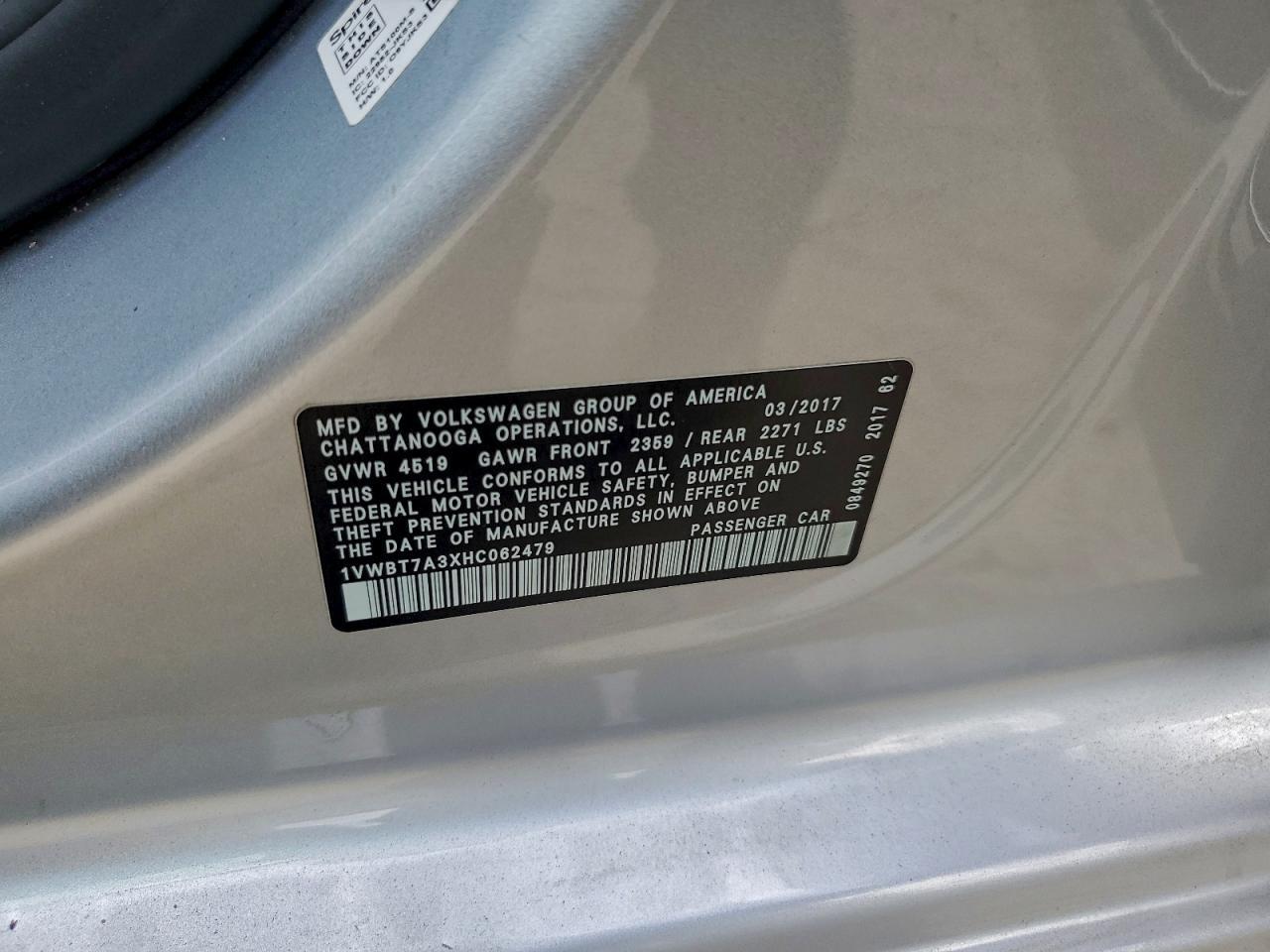 2017 VOLKSWAGEN Passat