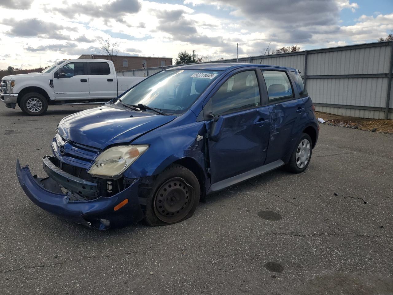 2005 TOYOTA SCION
