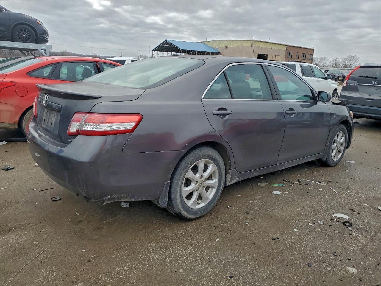 2011 TOYOTA CAMRY