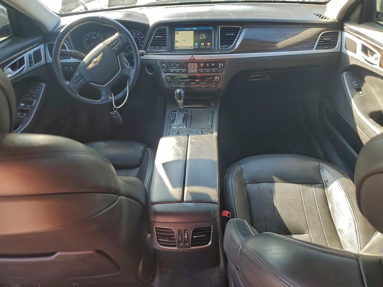 2015 HYUNDAI GENESIS