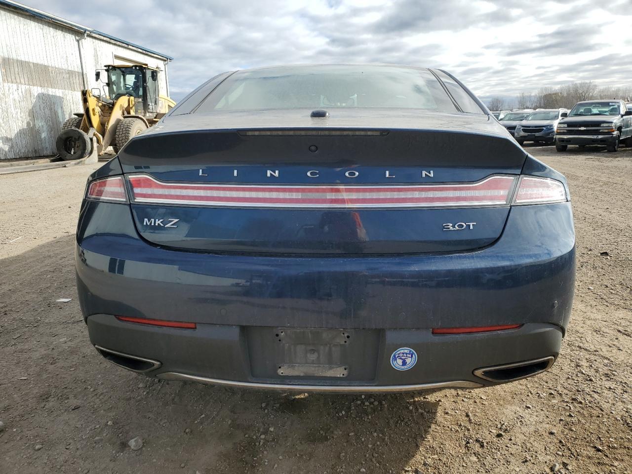 2017 LINCOLN MKZ