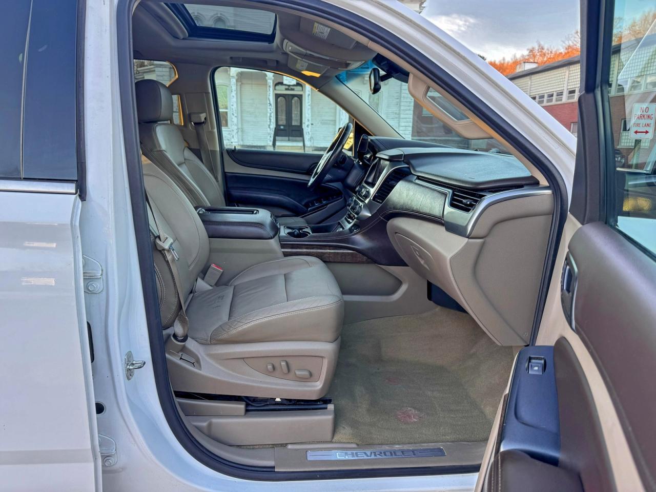 2015 CHEVROLET Suburban