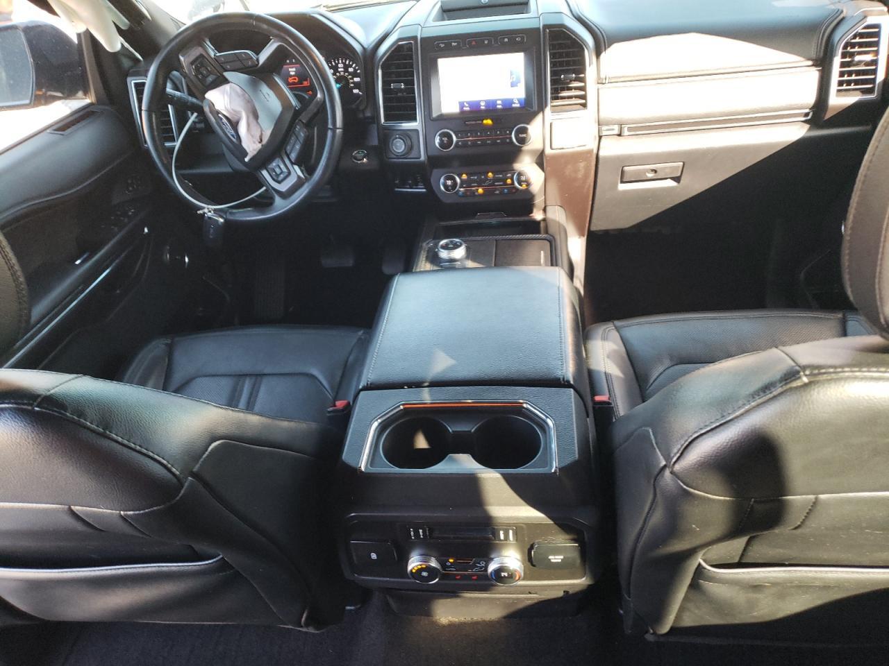 2021 FORD Expedition