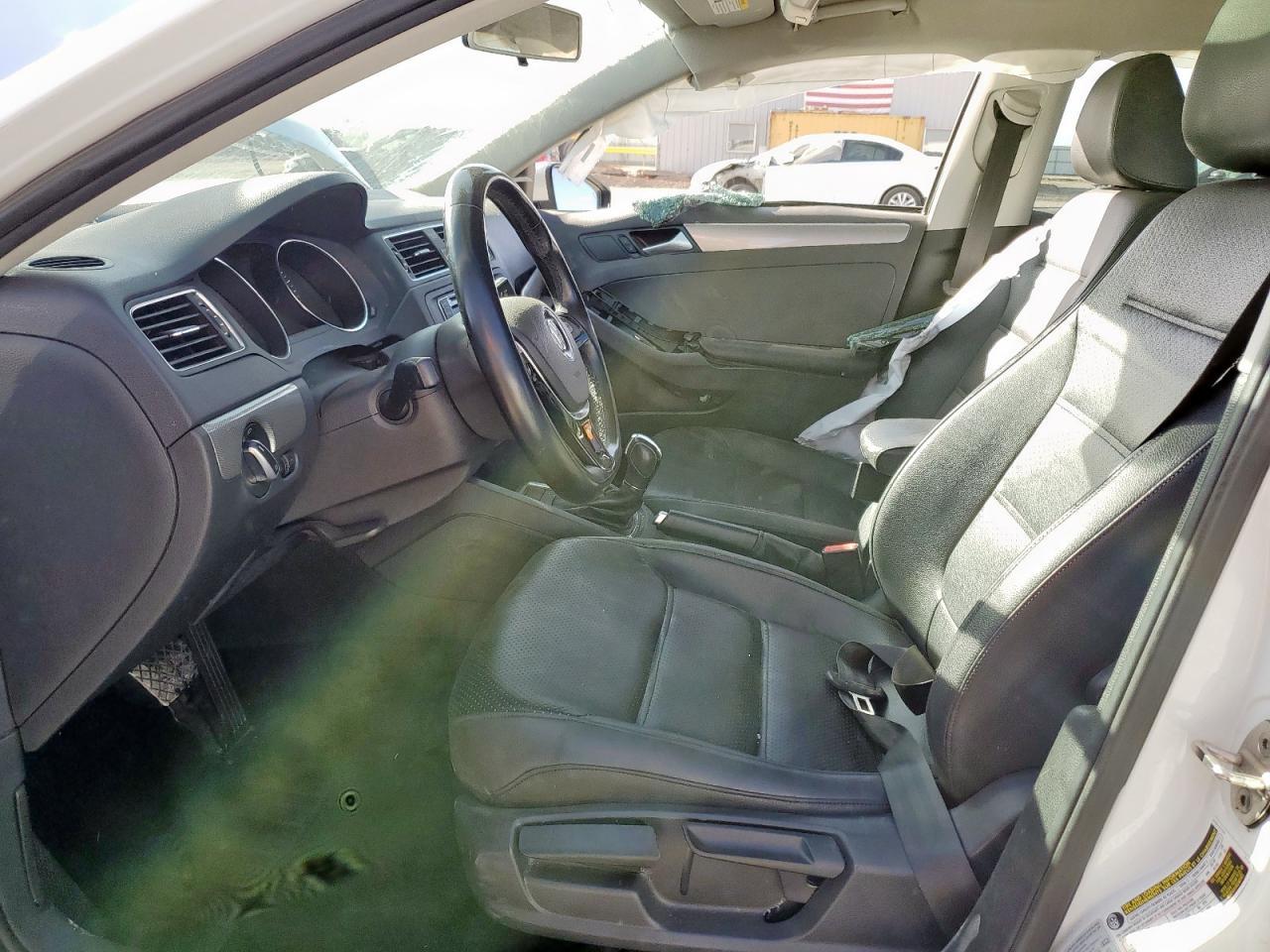 2017 VOLKSWAGEN JETTA