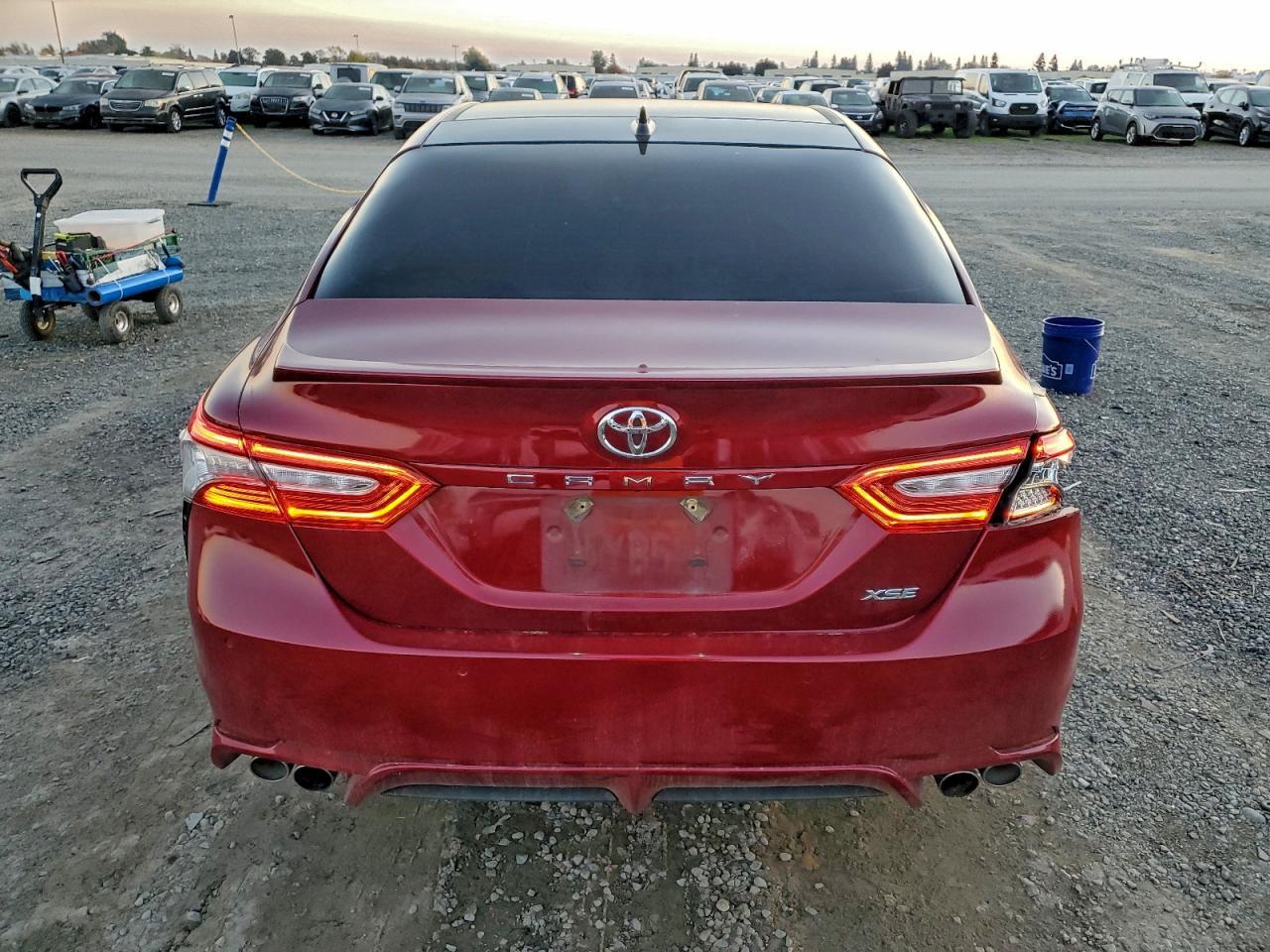 2018 TOYOTA CAMRY