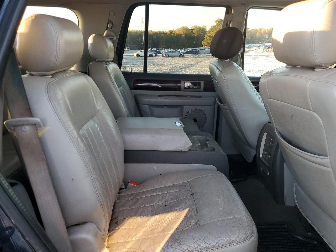 2004 LINCOLN Navigator