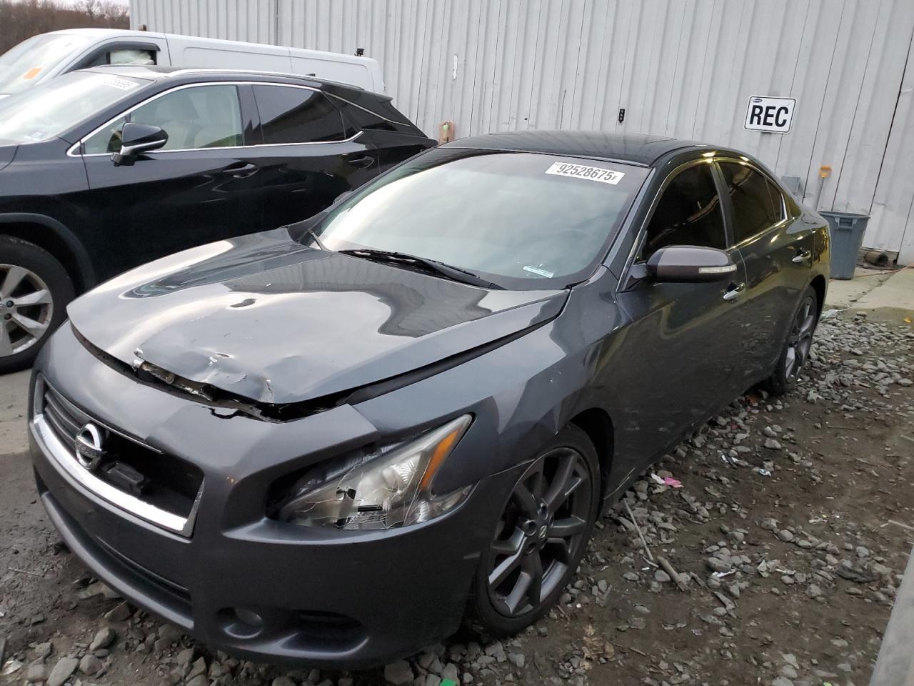 2013 NISSAN Maxima