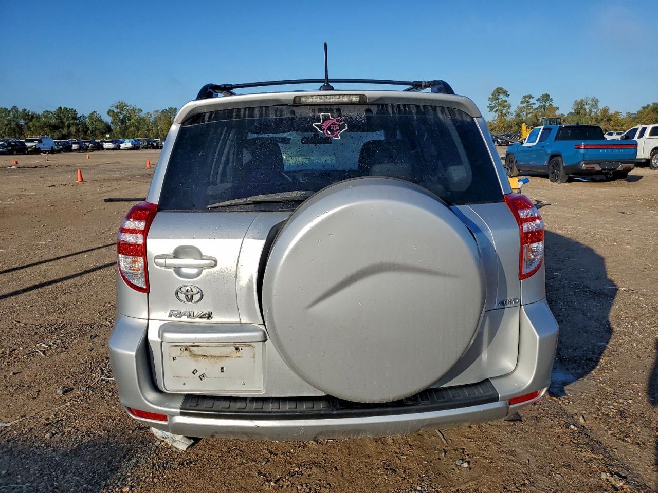 2011 TOYOTA RAV4