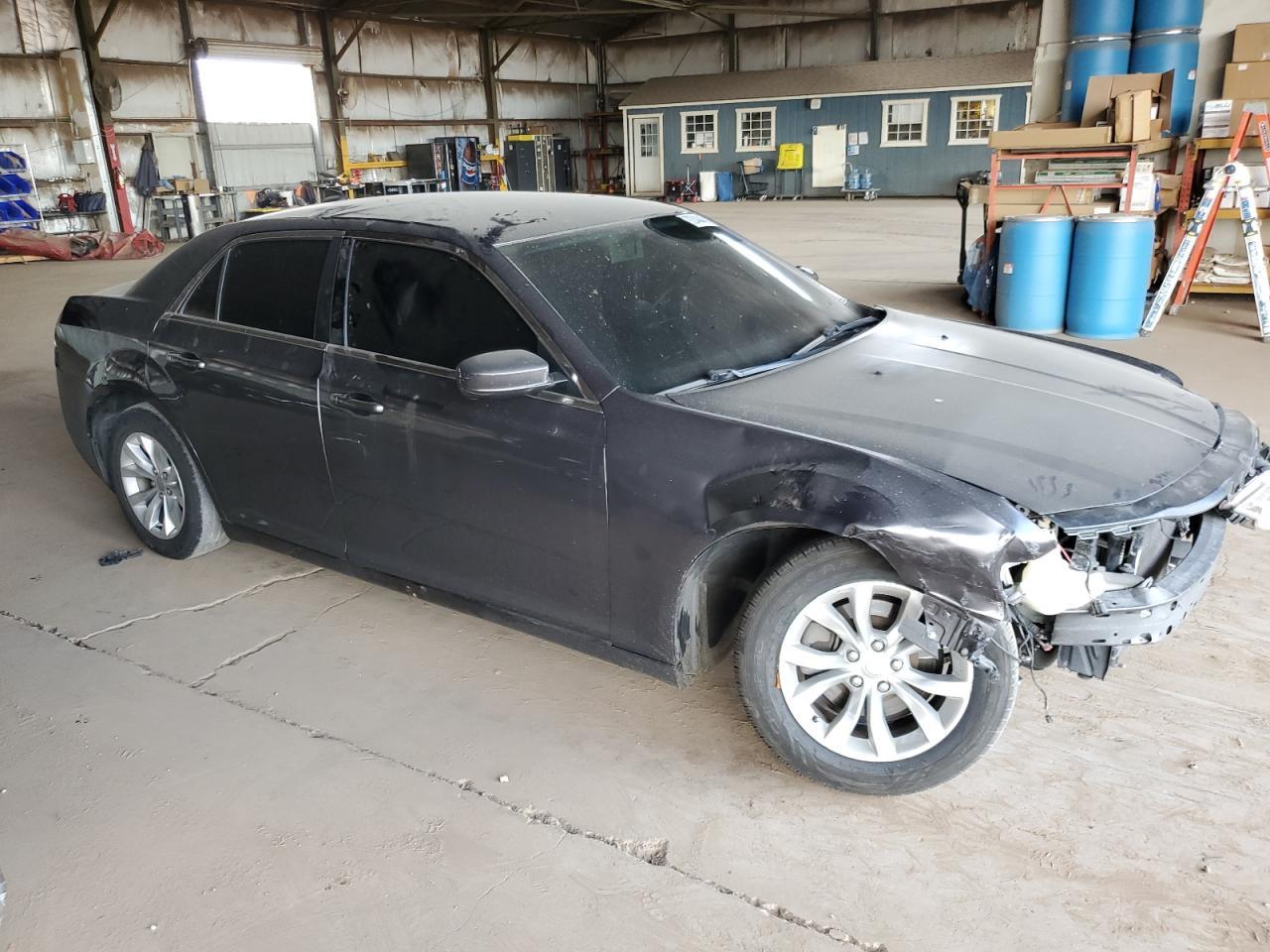 2016 CHRYSLER 300