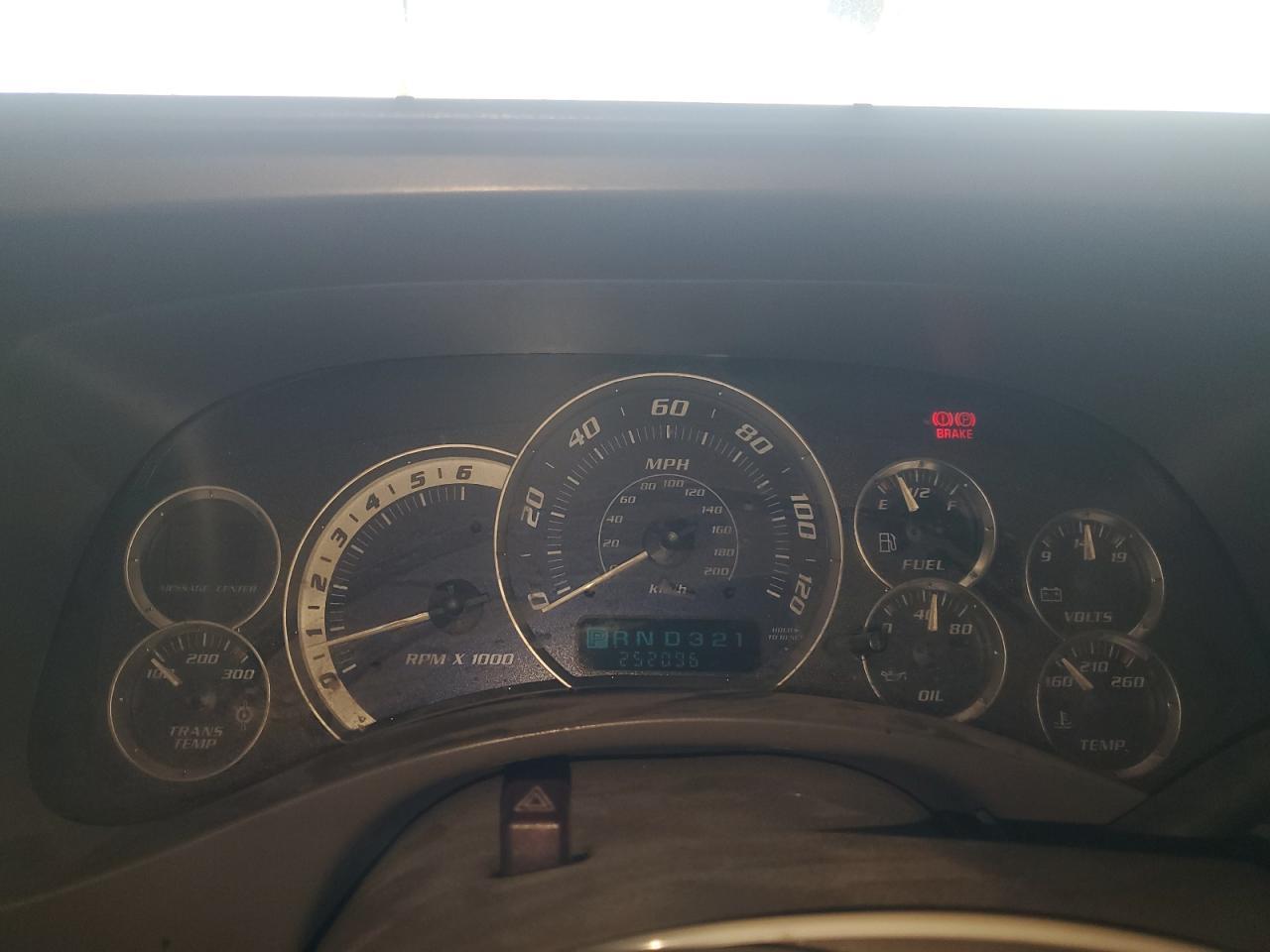 2002 CADILLAC ESCALADE