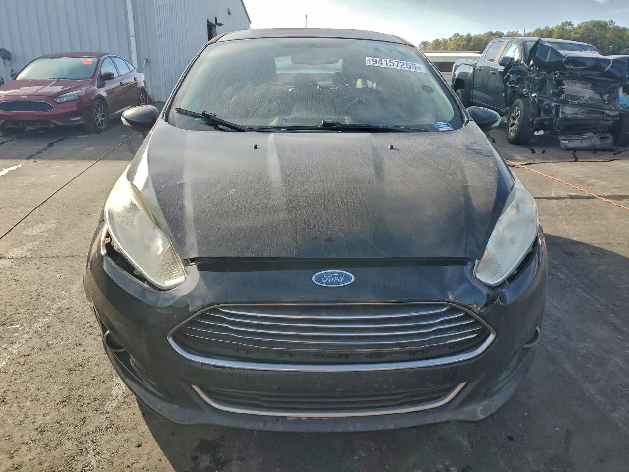 2016 FORD Fiesta