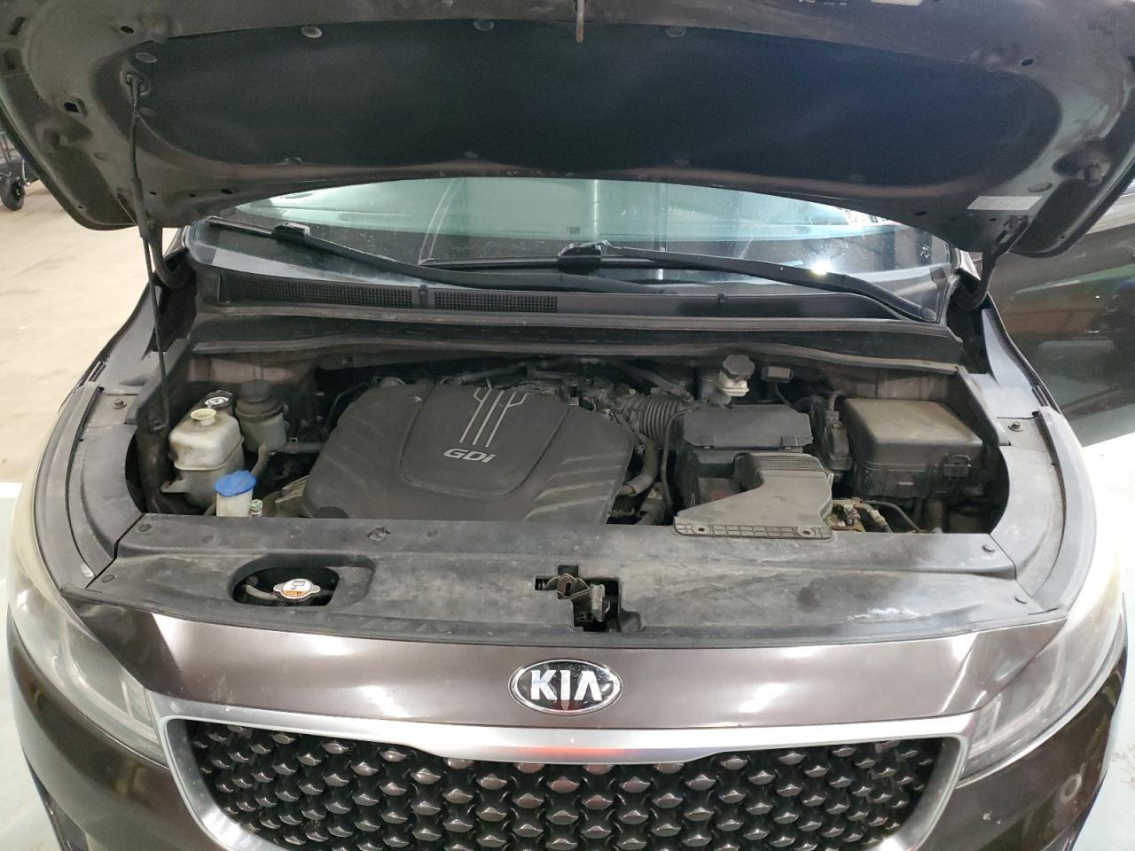 2016 KIA SEDONA