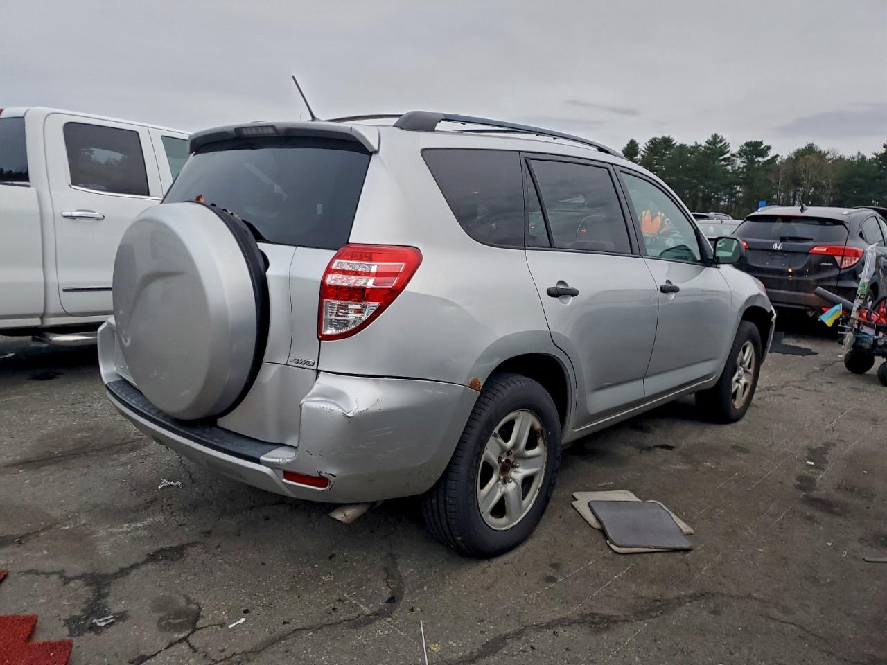 2011 TOYOTA RAV4