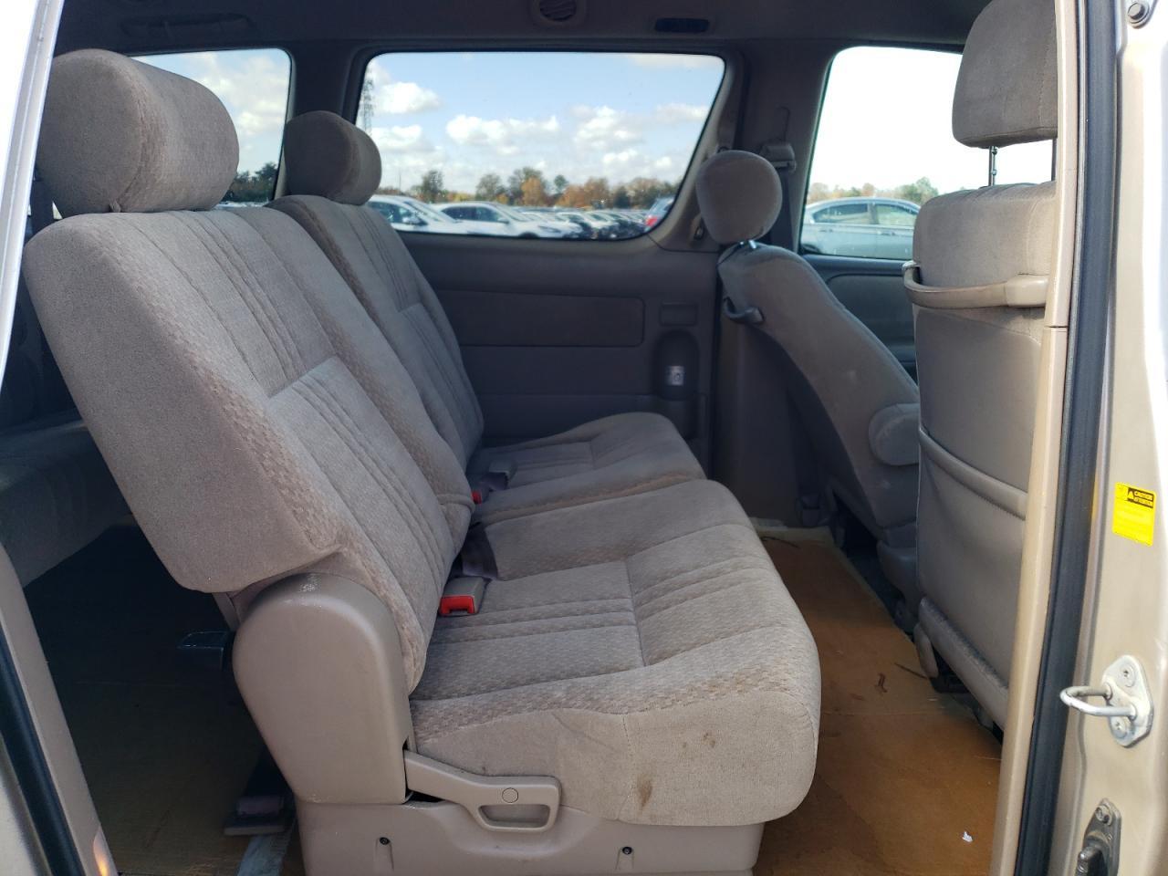 2003 TOYOTA SIENNA
