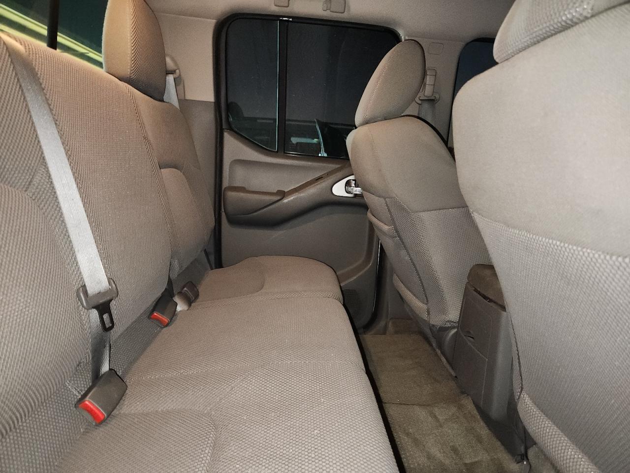 2017 NISSAN Frontier