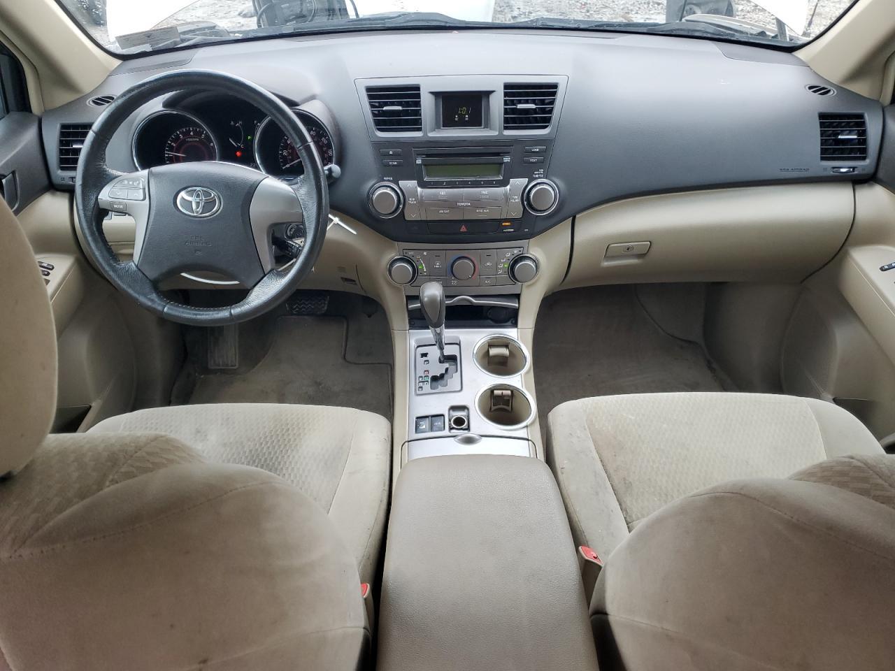 2010 TOYOTA HIGHLANDER