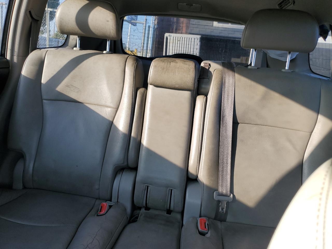 2012 TOYOTA HIGHLANDER