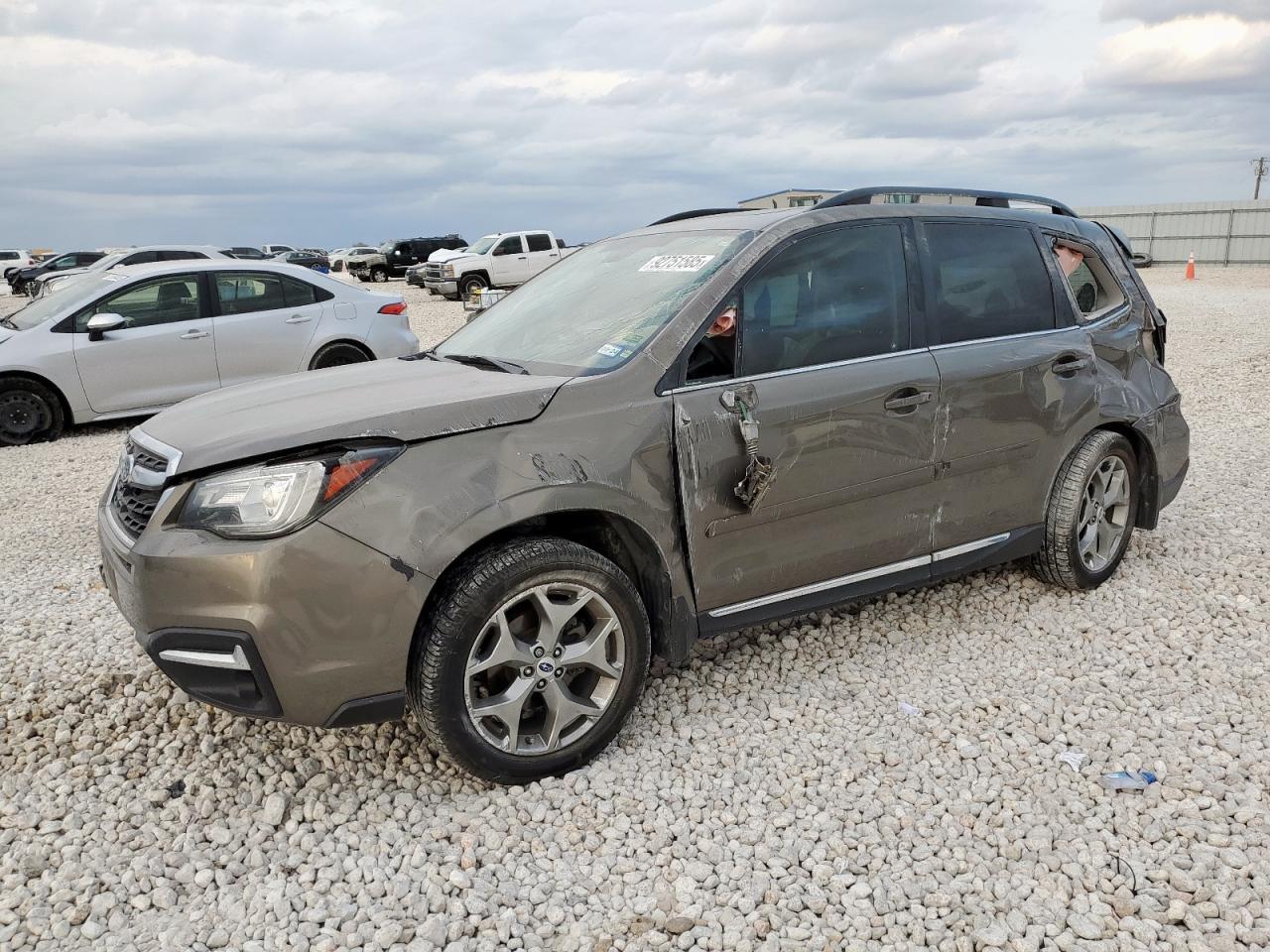 2017 SUBARU FORESTER