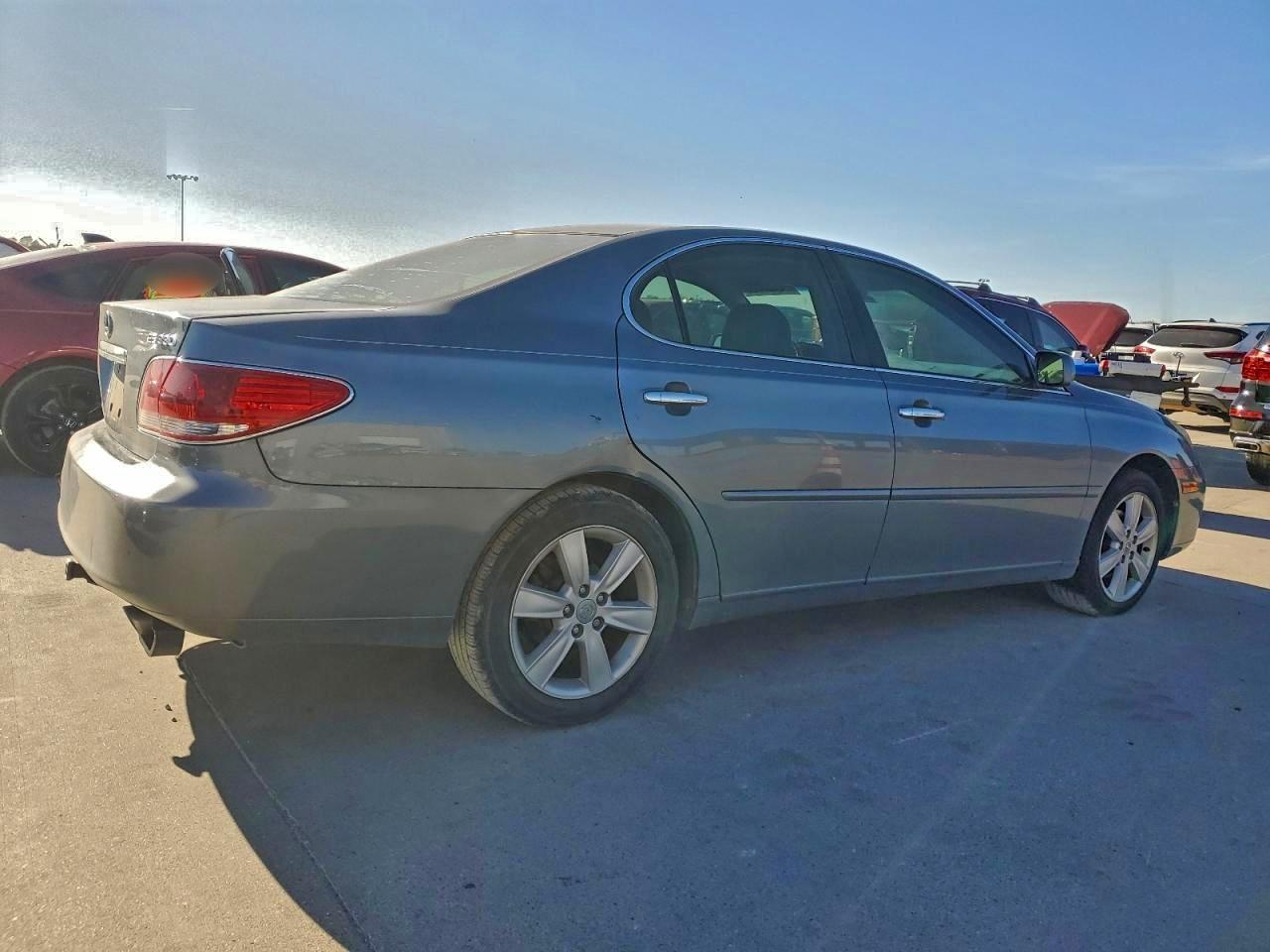 2005 LEXUS ES 330
