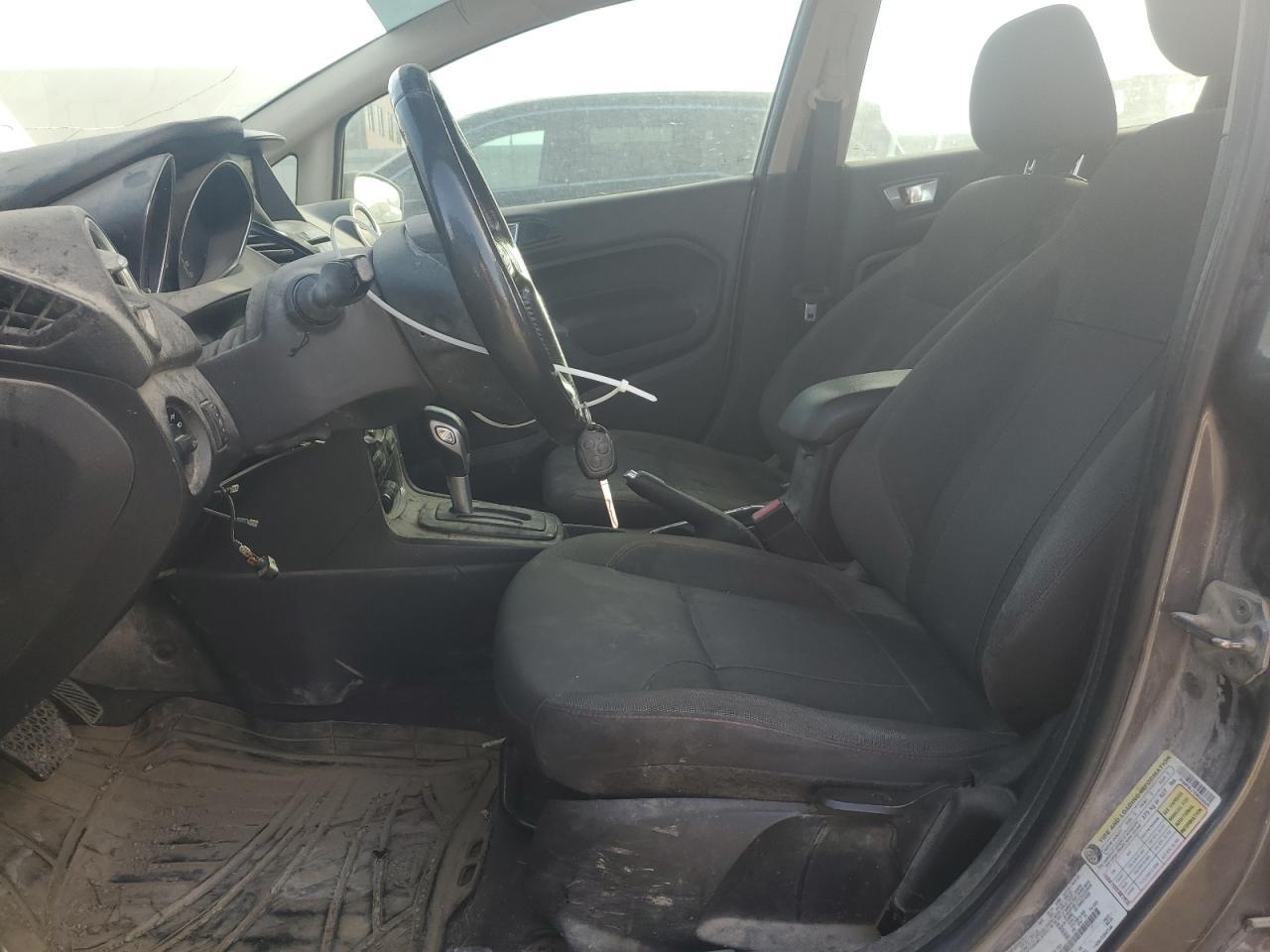 2014 FORD Fiesta