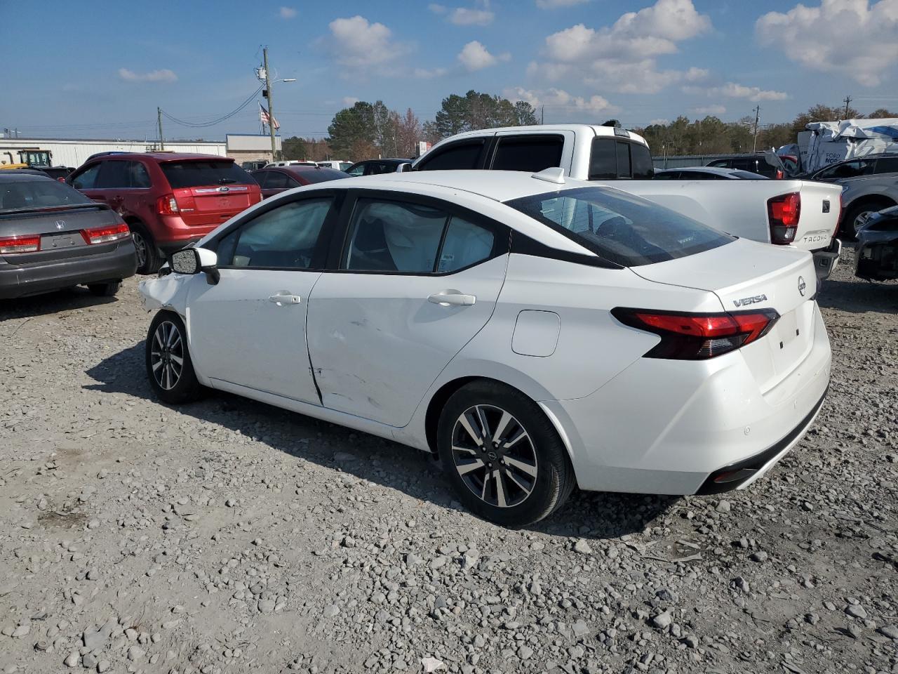 2025 NISSAN VERSA