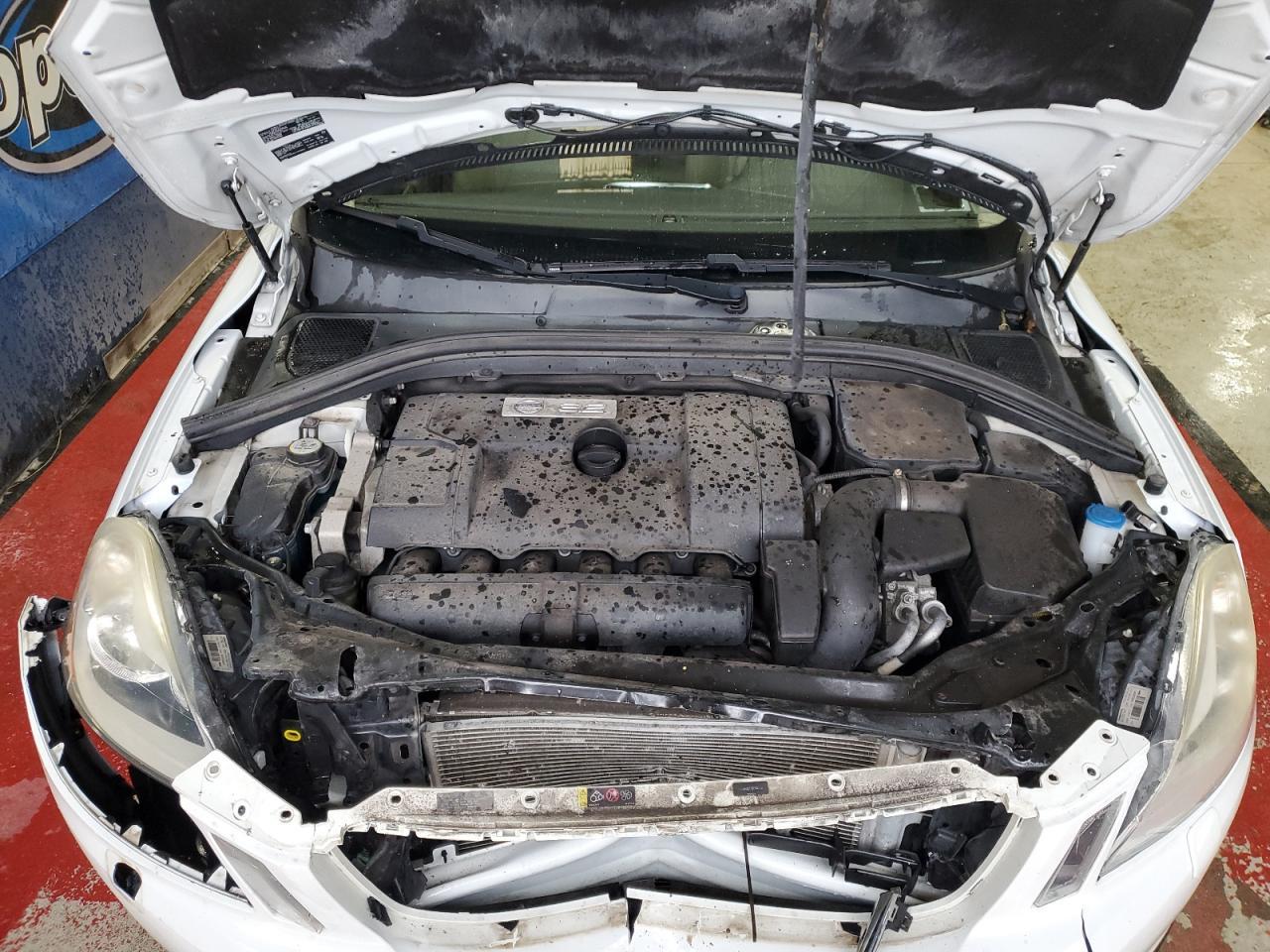 2013 VOLVO XC60