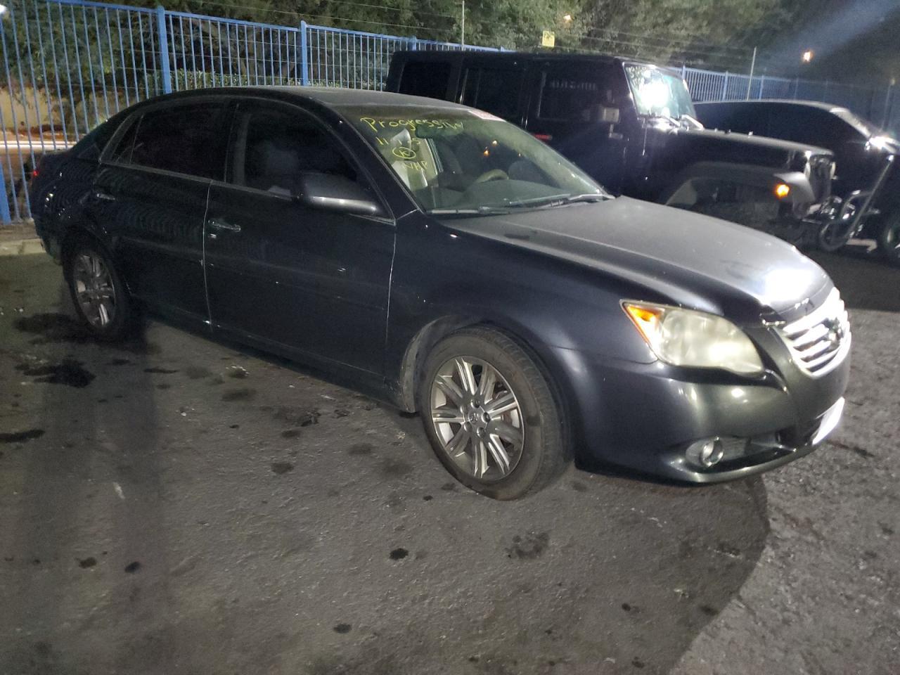 2008 TOYOTA Avalon
