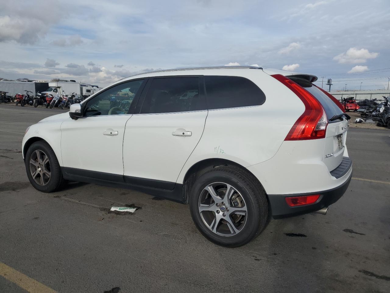 2013 VOLVO XC60