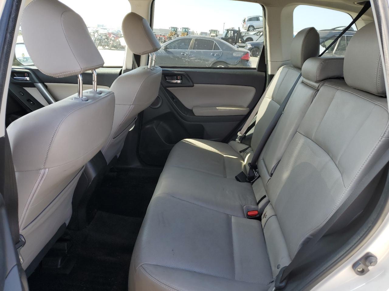 2015 SUBARU FORESTER