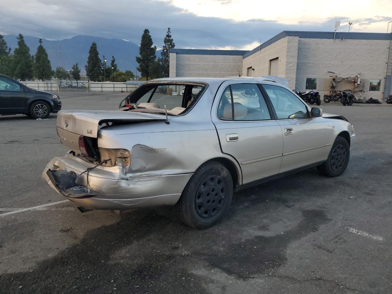 1996 TOYOTA CAMRY