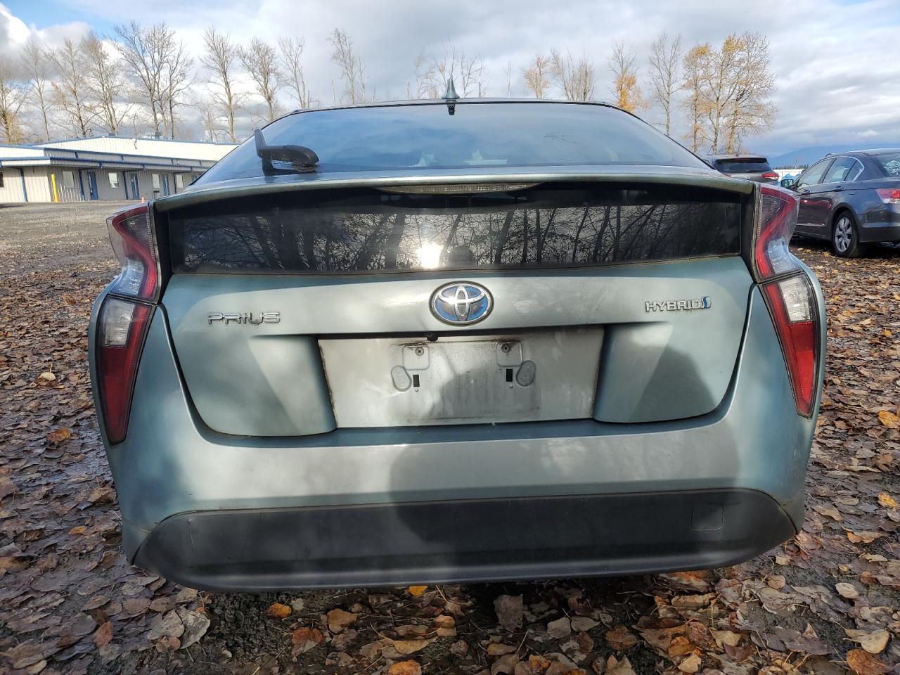 2016 TOYOTA PRIUS