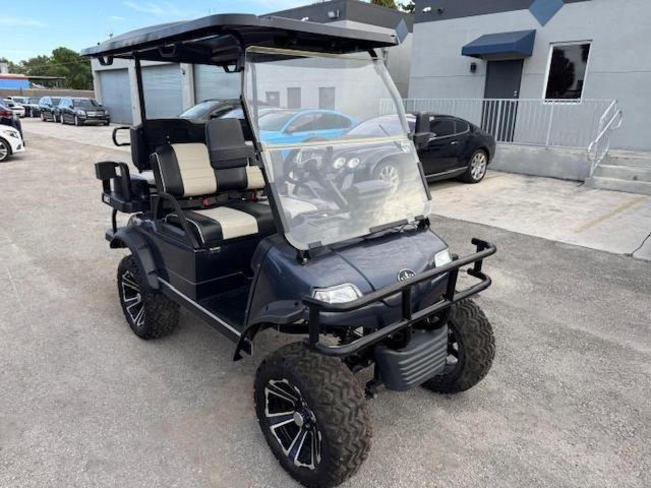 2023 EVOLUTION Golf Cart