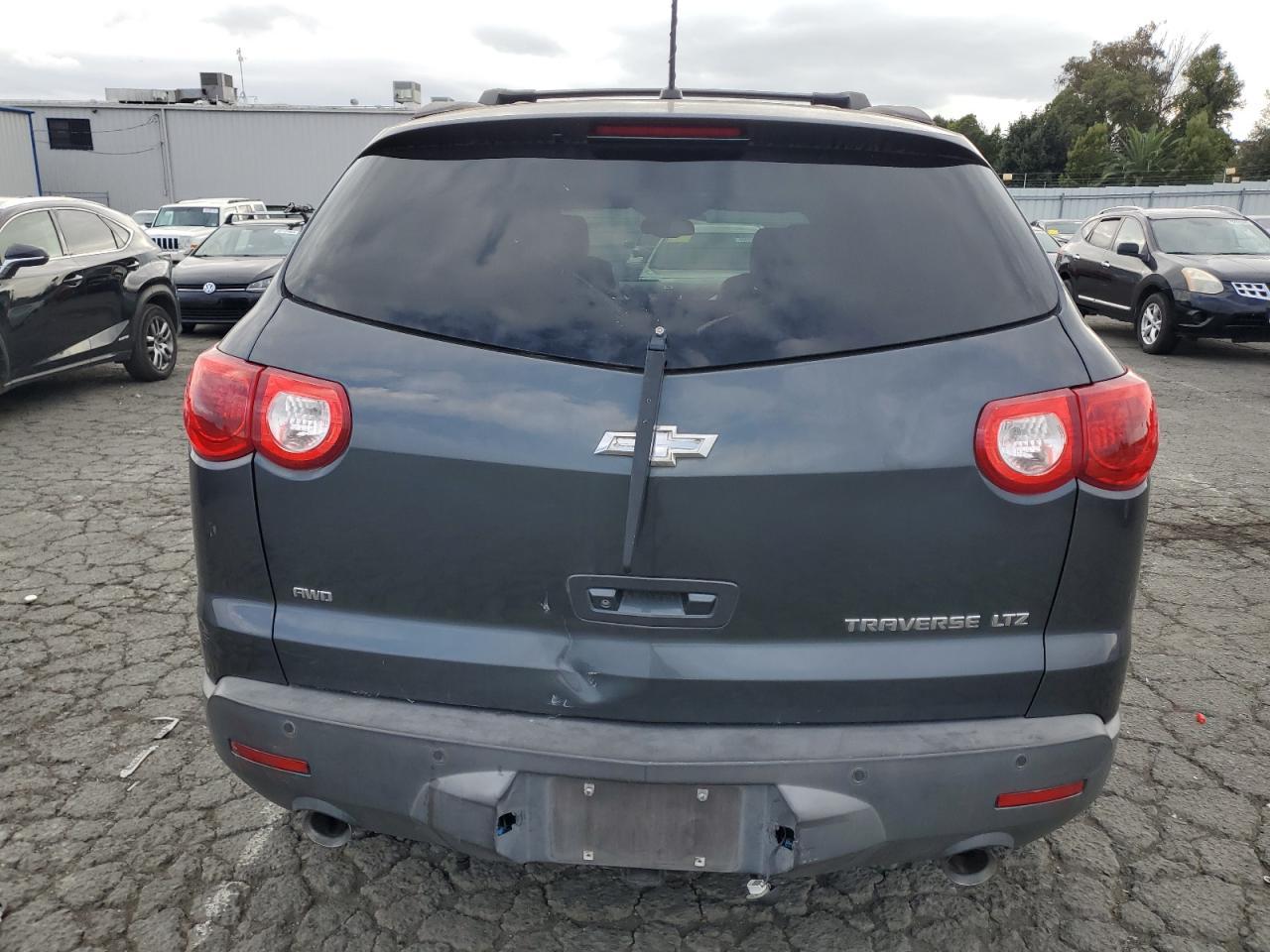 2011 CHEVROLET TRAVERSE