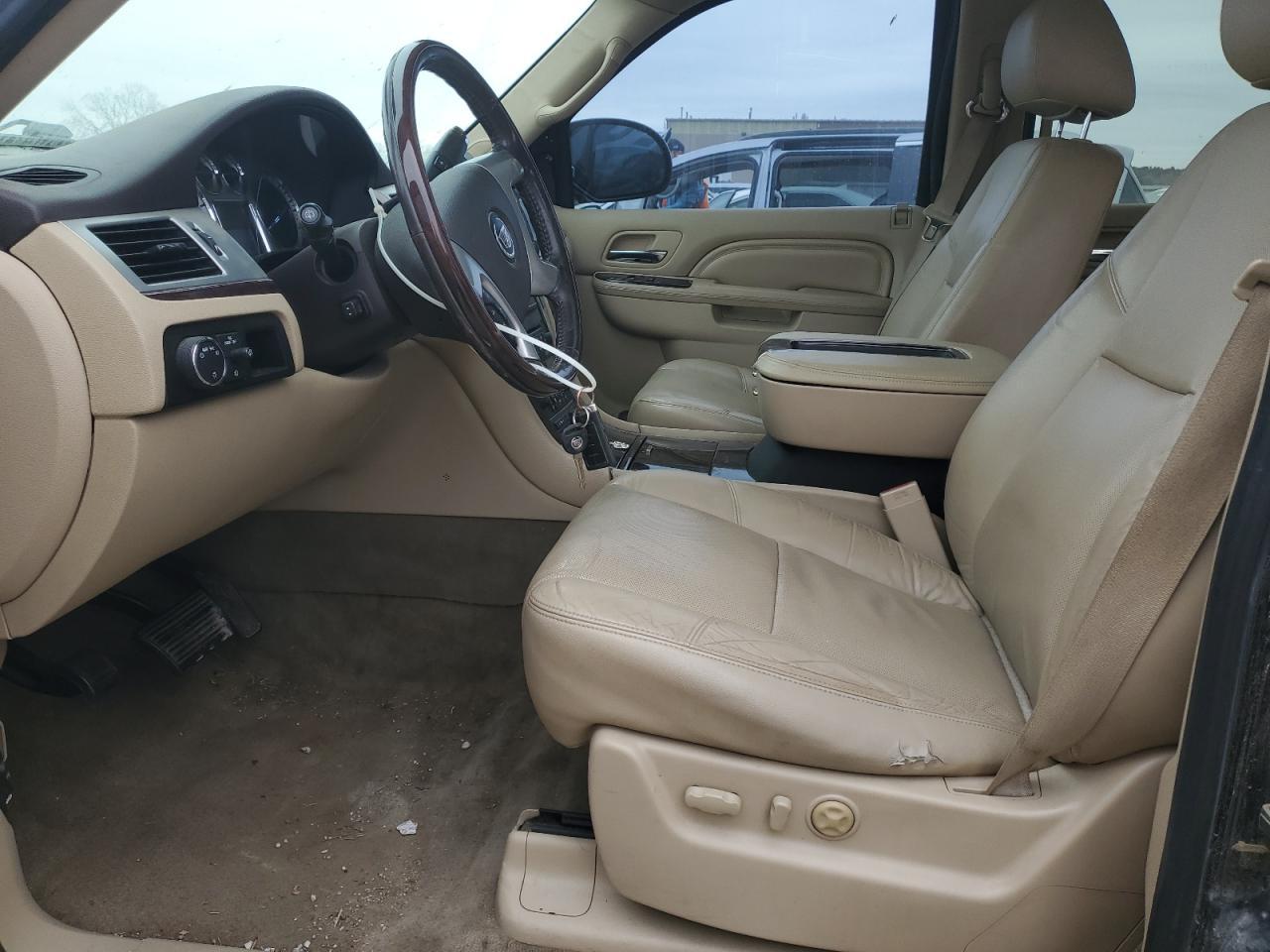 2012 CADILLAC ESCALADE